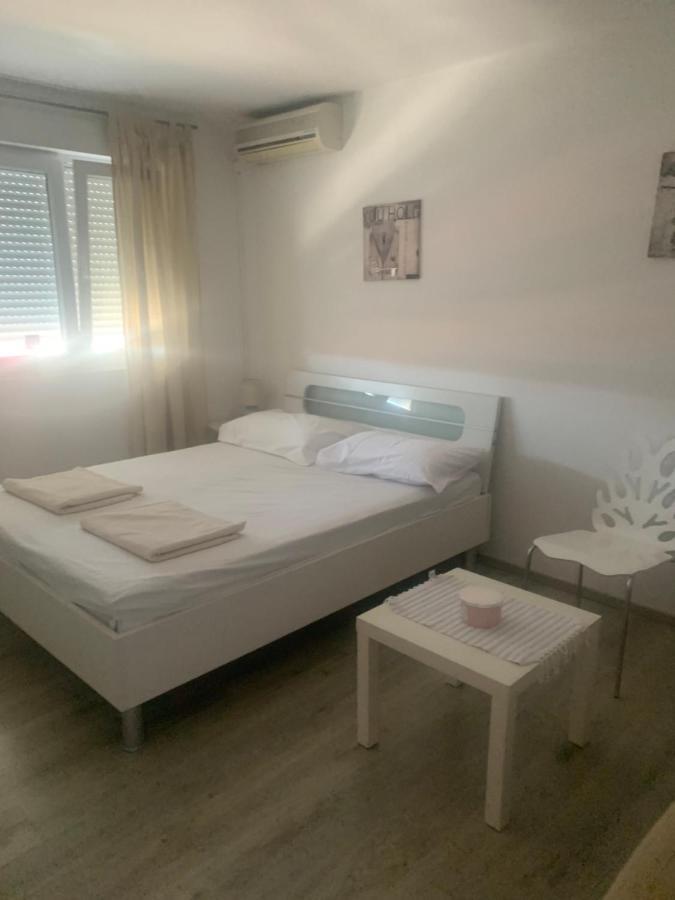 Sanela- Apartman Za Bezbrizan Odmor Криквеница Екстериор снимка